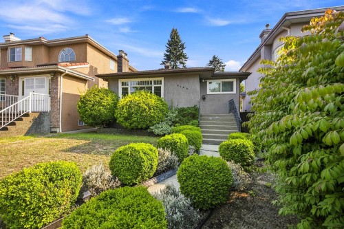 3144 18Th Avenue E, Vancouver, BC 