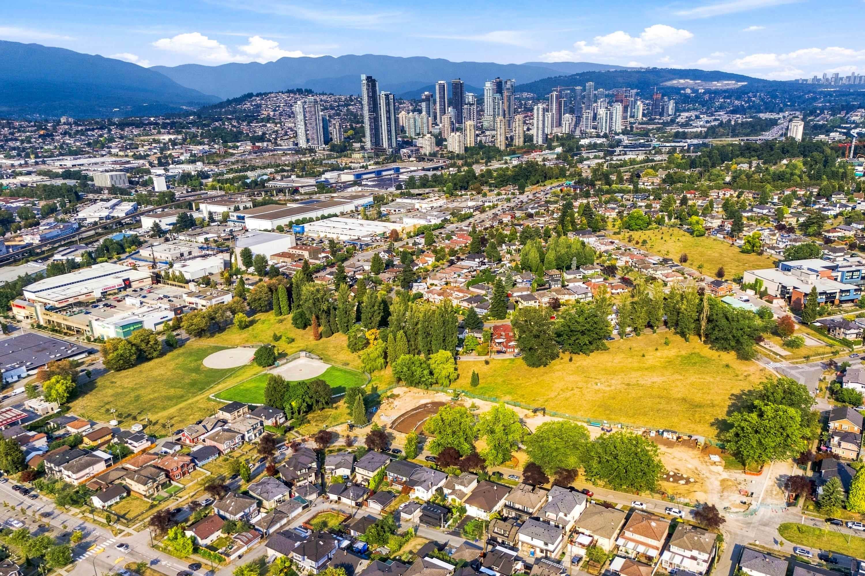 3144 18Th Avenue E, Vancouver, BC