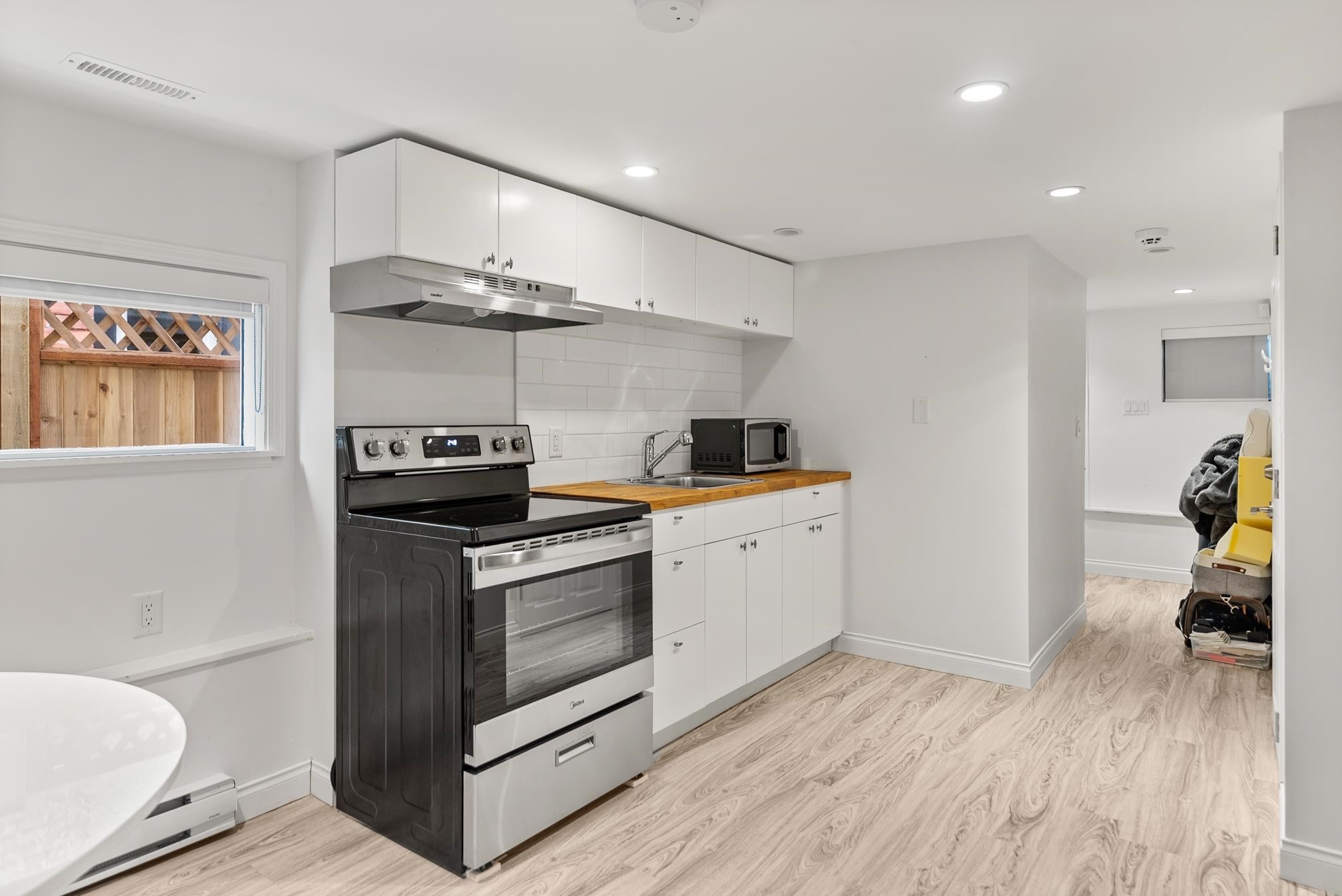 4468 14Th Avenue W, Vancouver, BC