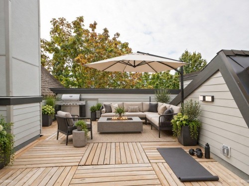 203-3787 Pender Street  Burnaby, BC V5C 2L2