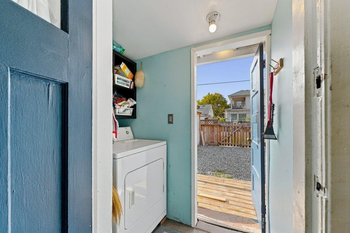 211 Douglas Crescent, Richmond, BC