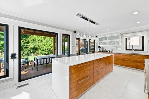 2323 Badger Road, North Vancouver, BC 