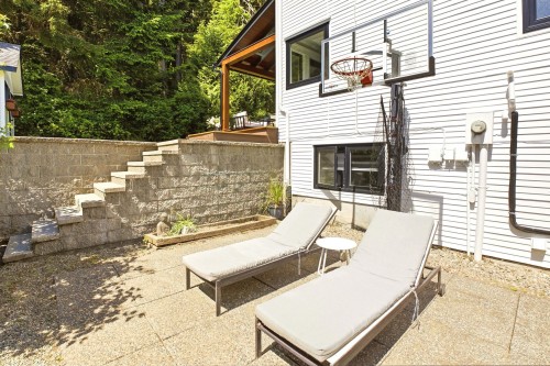 2323 Badger Road, North Vancouver, BC 