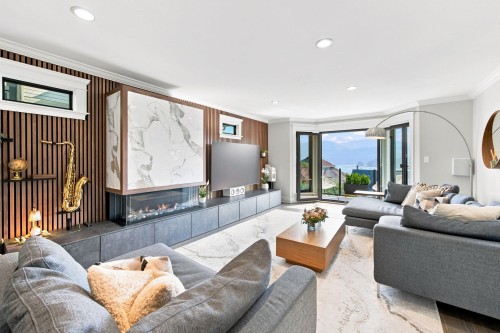 2323 Badger Road, North Vancouver, BC 