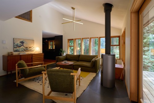 4759 Mountain Highway, North Vancouver, BC 