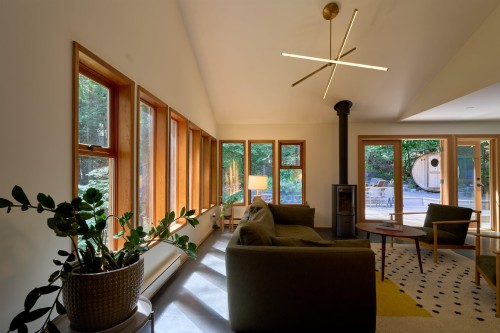 4759 Mountain Highway, North Vancouver, BC 