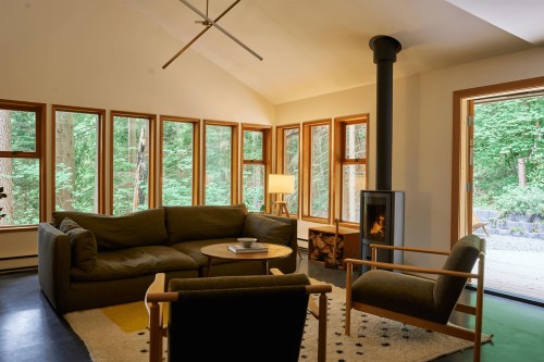 4759 Mountain Highway, North Vancouver, BC 