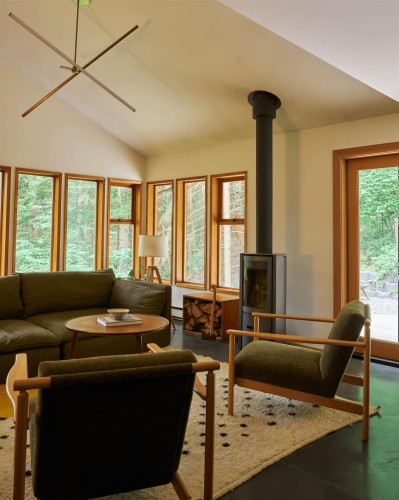 4759 Mountain Highway, North Vancouver, BC 