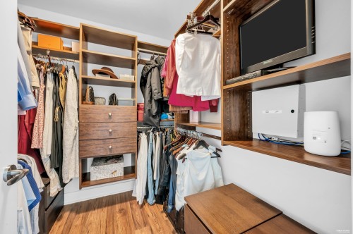1123 Keith Road, West Vancouver, BC 