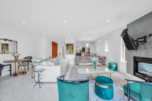 1123 Keith Road, West Vancouver, BC 