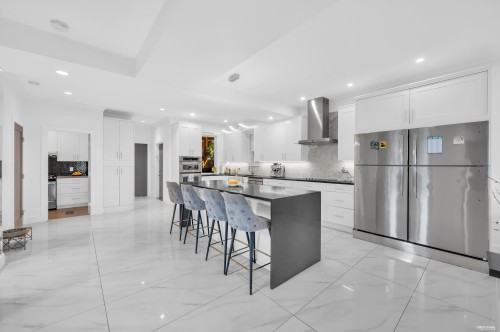 1123 Keith Road, West Vancouver, BC 