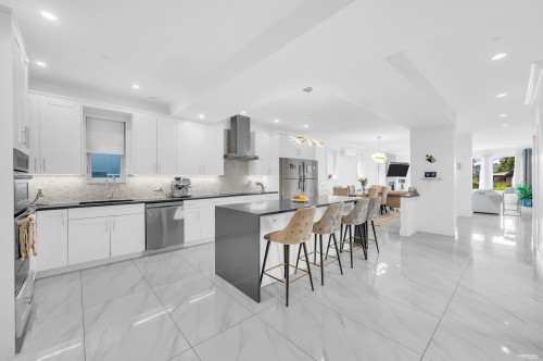 1123 Keith Road, West Vancouver, BC 