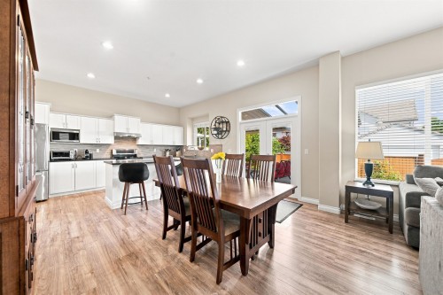 1049 Euphrates Crescent, Port Coquitlam, BC 
