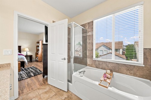 1049 Euphrates Crescent, Port Coquitlam, BC 