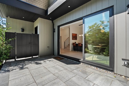 1605 21St Avenue E, Vancouver, BC 
