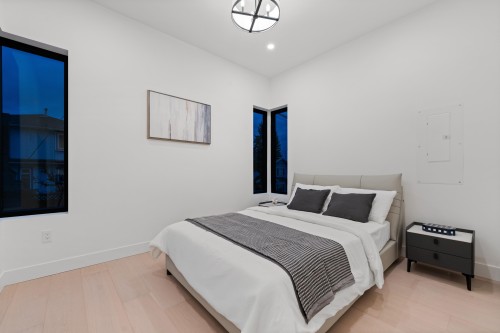 1605 21St Avenue E, Vancouver, BC 