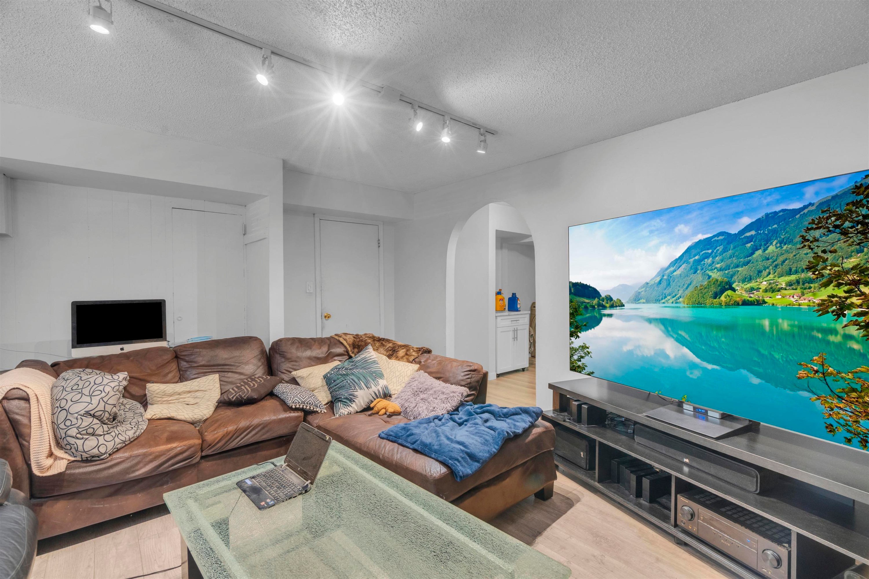 1825 Brunette Avenue, Coquitlam, BC