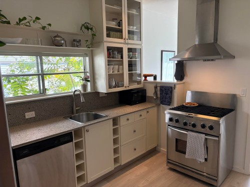 744 3Rd Street E, North Vancouver, BC 