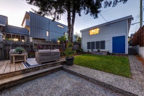744 3Rd Street E, North Vancouver, BC 