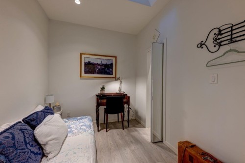 744 3Rd Street E, North Vancouver, BC 