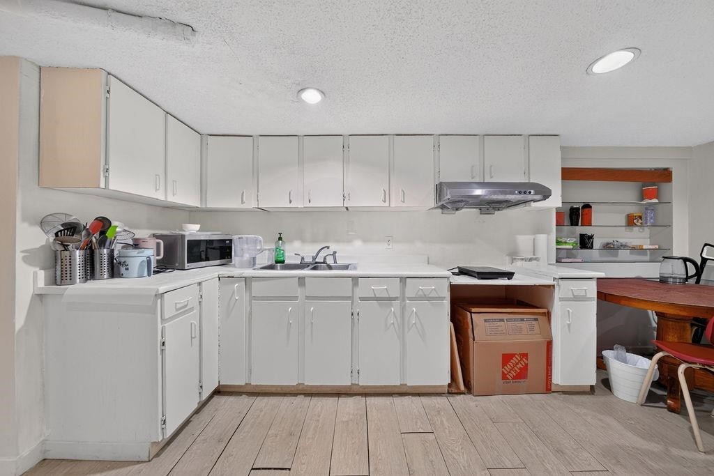 2984 39Th Avenue W, Vancouver, BC