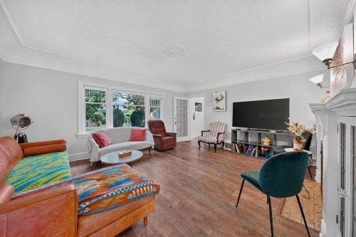 2984 39Th Avenue W, Vancouver, BC 