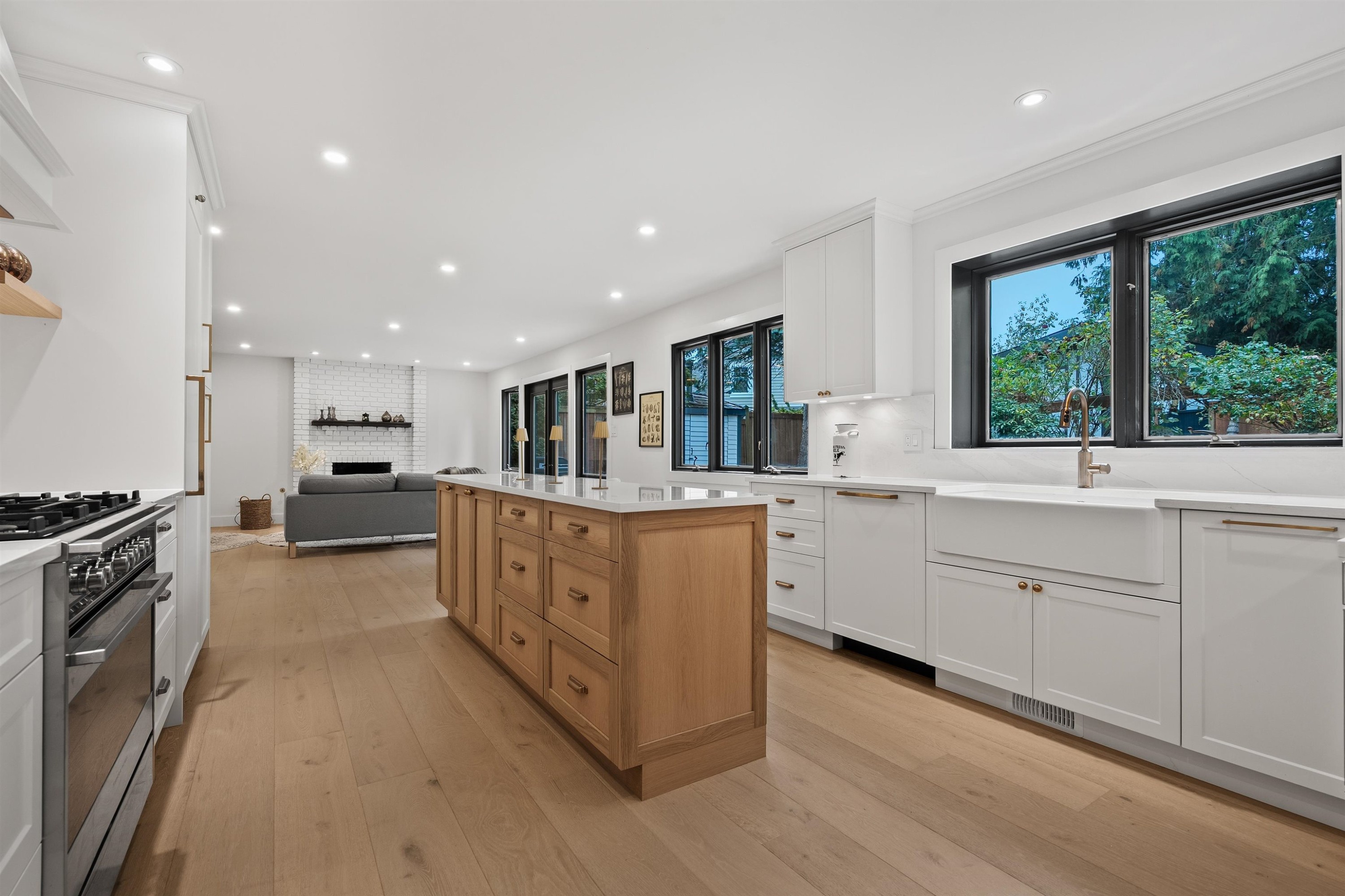 5155 Alderfeild Place, West Vancouver, BC