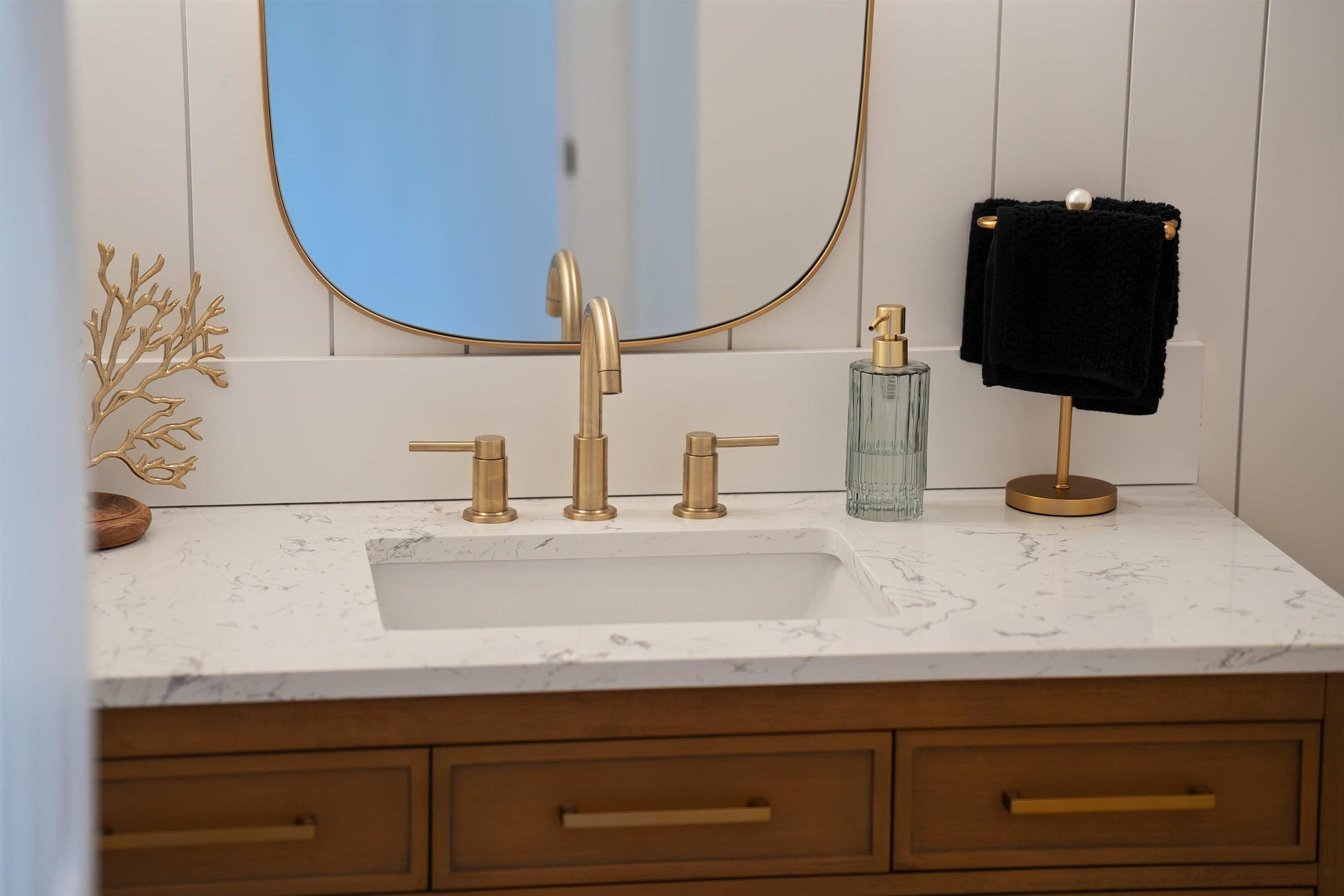 5155 Alderfeild Place, West Vancouver, BC