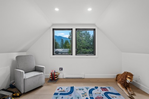 5155 Alderfeild Place, West Vancouver, BC 