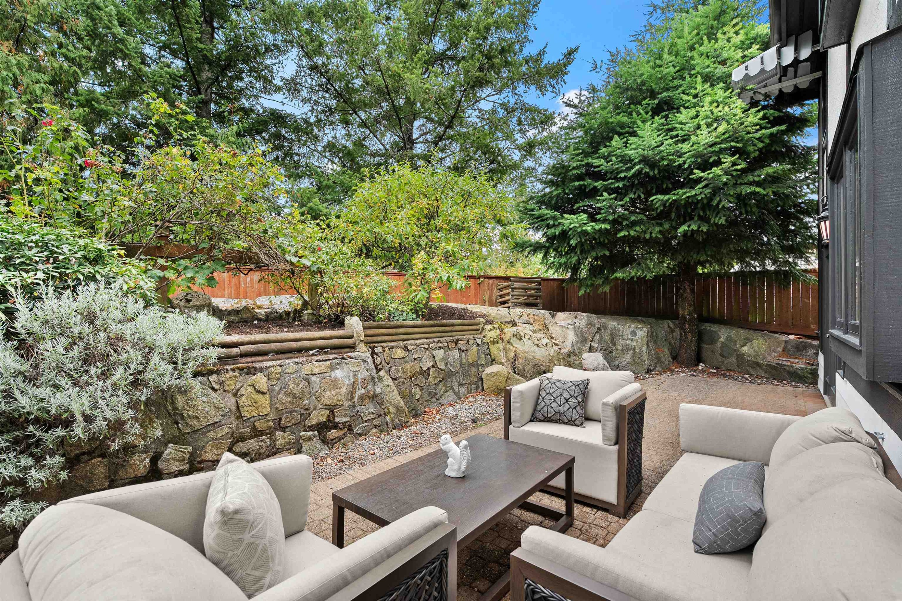 5155 Alderfeild Place, West Vancouver, BC