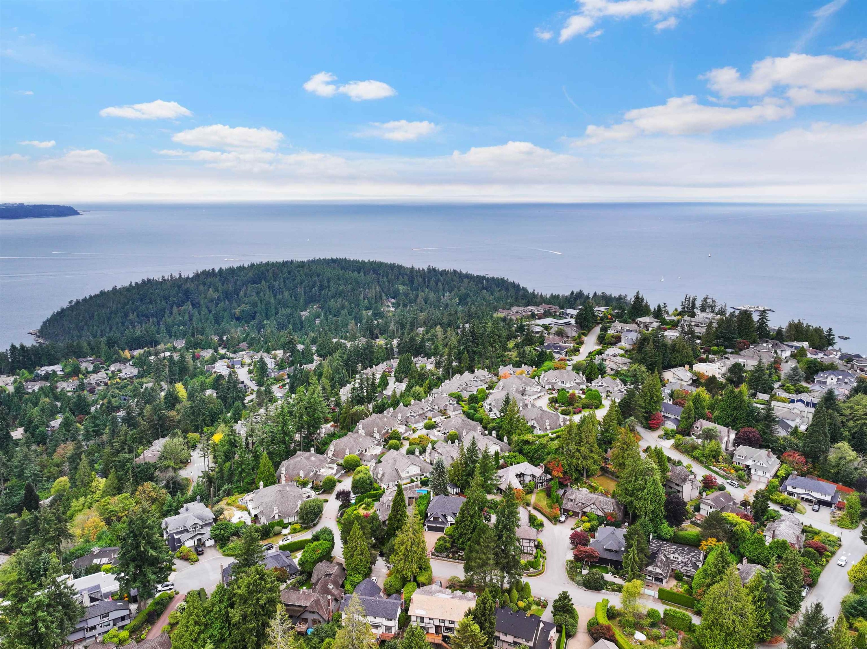 5155 Alderfeild Place, West Vancouver, BC