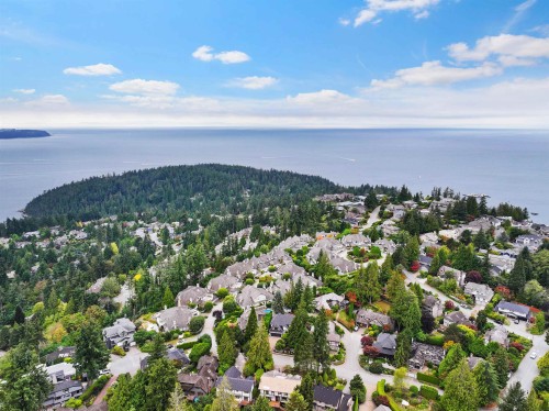 5155 Alderfeild Place, West Vancouver, BC 