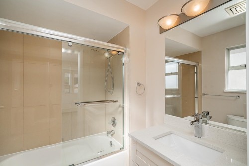 2692 46Th Avenue E, Vancouver, BC 