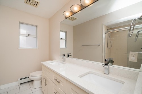 2692 46Th Avenue E, Vancouver, BC 