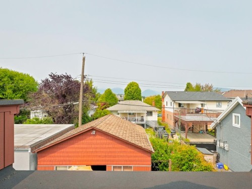 3017 17Th Avenue E, Vancouver, BC 