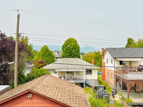 3017 17Th Avenue E, Vancouver, BC 