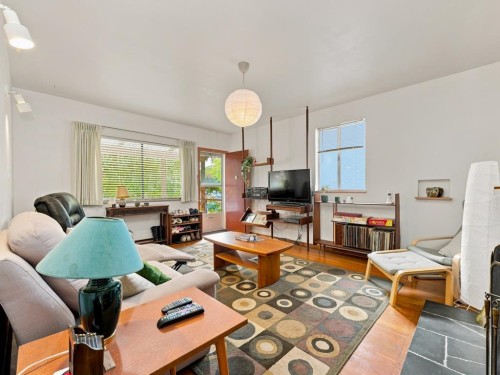 3017 17Th Avenue E, Vancouver, BC 