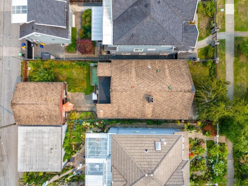 3017 17Th Avenue E, Vancouver, BC 