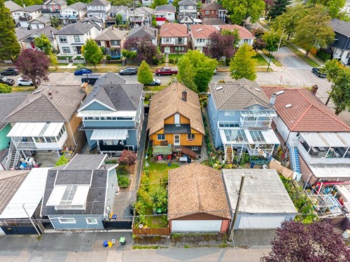 3017 17Th Avenue E, Vancouver, BC 