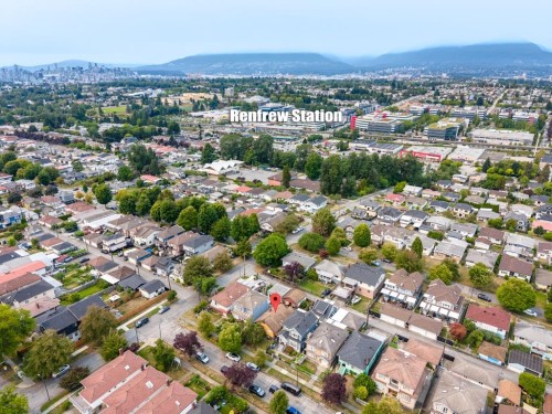 3017 17Th Avenue E, Vancouver, BC 