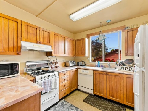 3017 17Th Avenue E, Vancouver, BC 