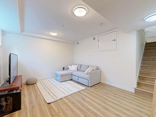 4527 Earles Street, Vancouver, BC 