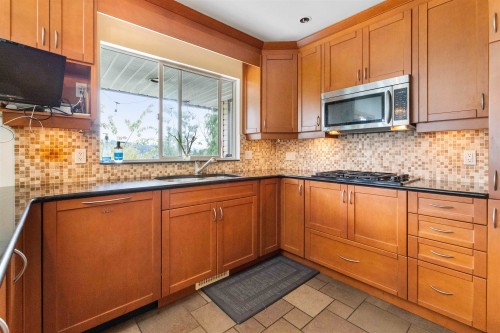 3 Burrard Crescent, Port Moody, BC 