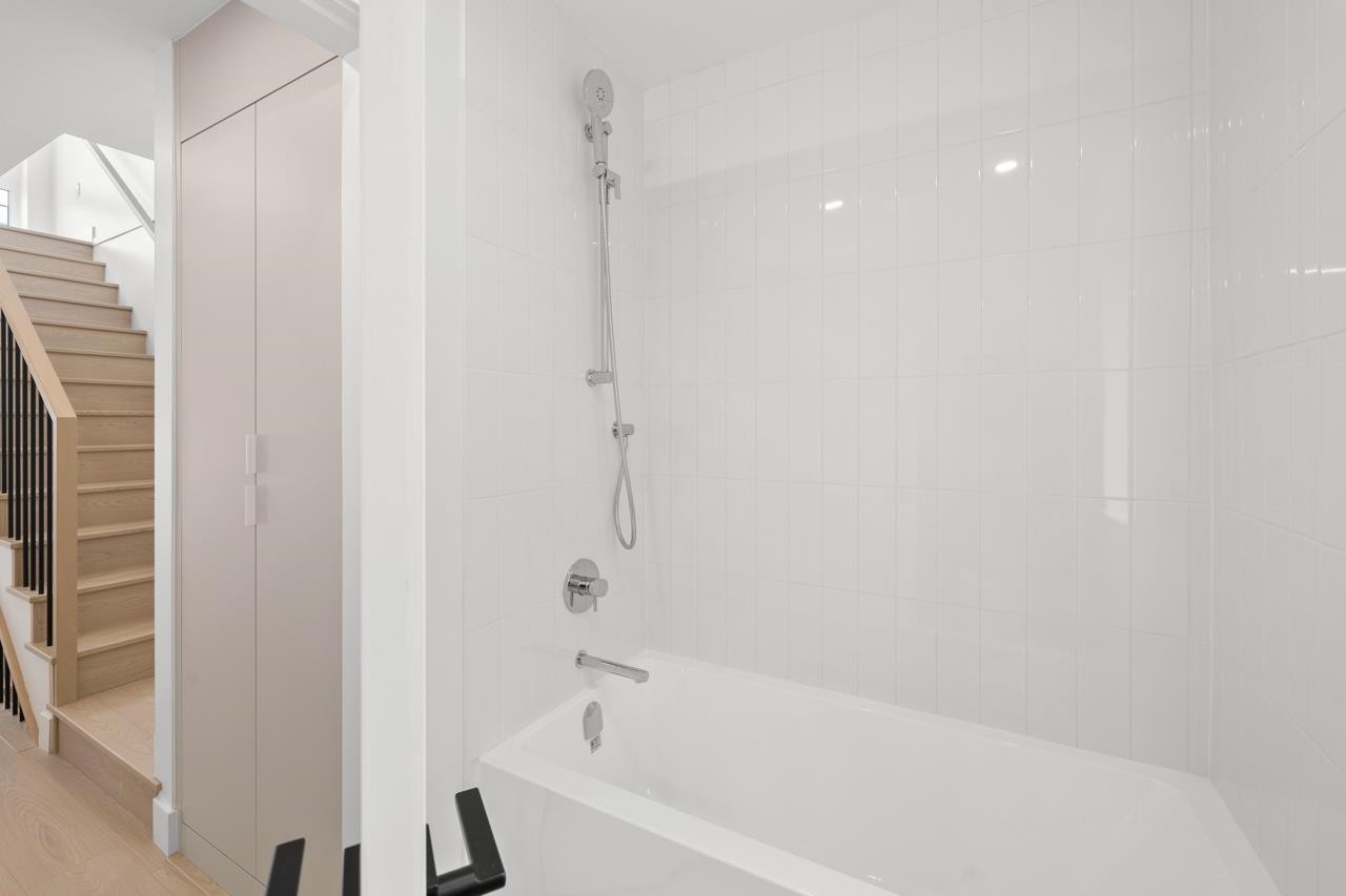 2133 Pender Street E, Vancouver, BC