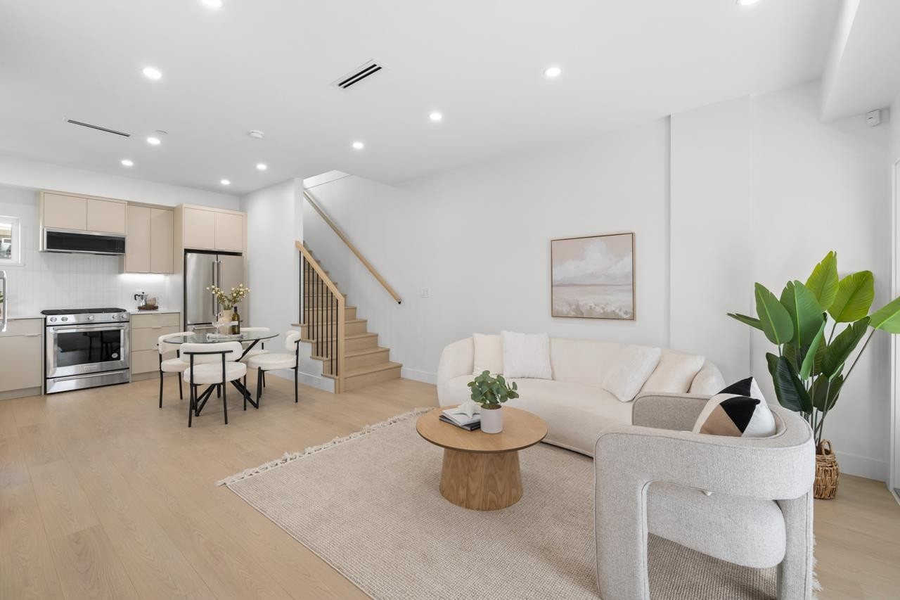 2133 Pender Street E, Vancouver, BC