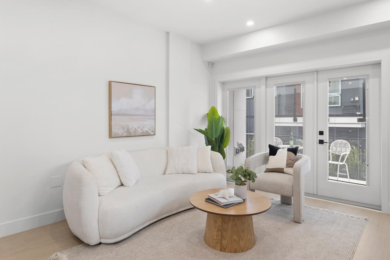 2133 Pender Street E, Vancouver, BC