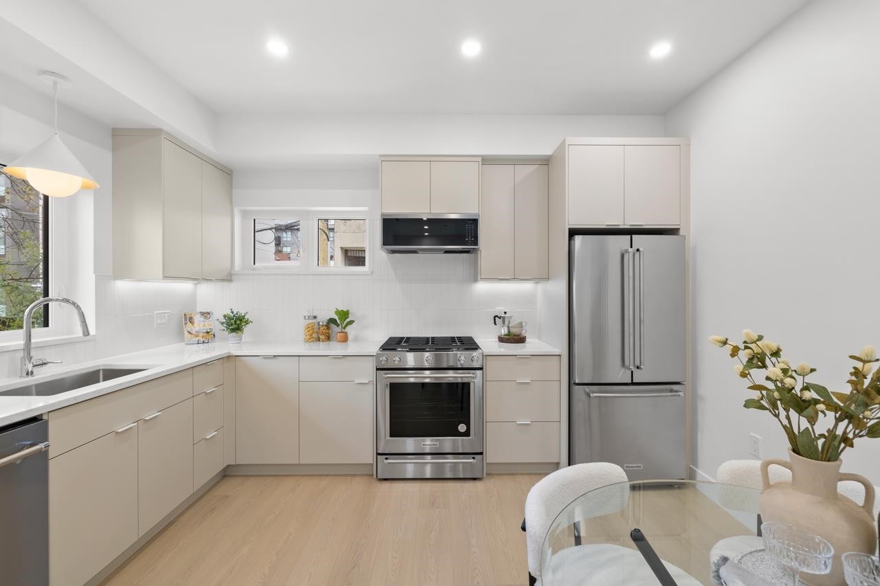 2133 Pender Street E, Vancouver, BC