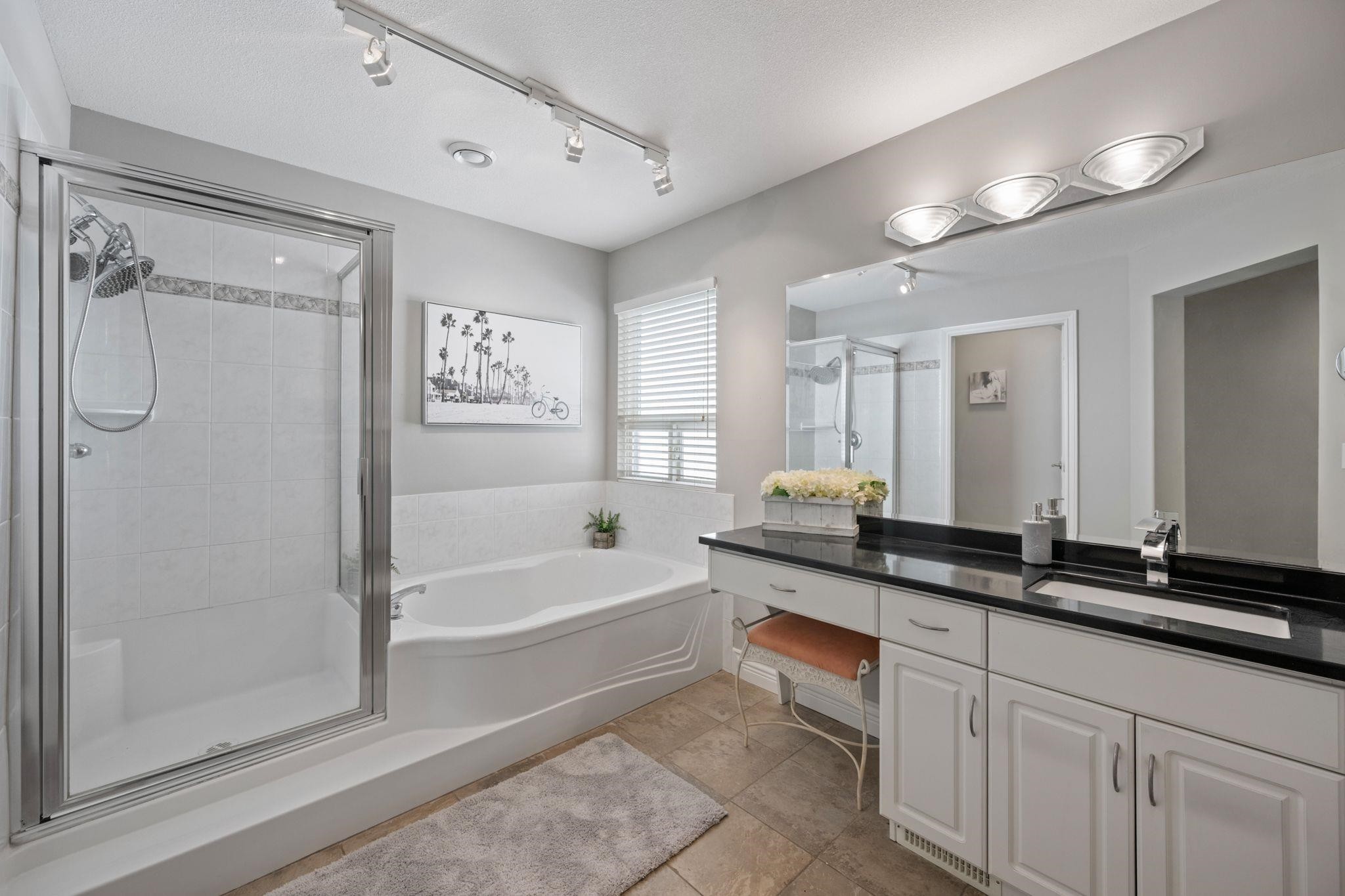 3277 Chartwell Grn, Coquitlam, BC
