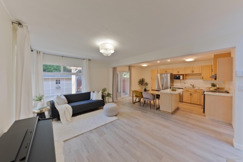 2512 Burian Drive, Coquitlam, BC 