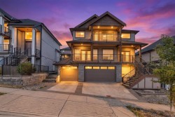 10154 247 Street Maple Ridge, BC V2W 0H1